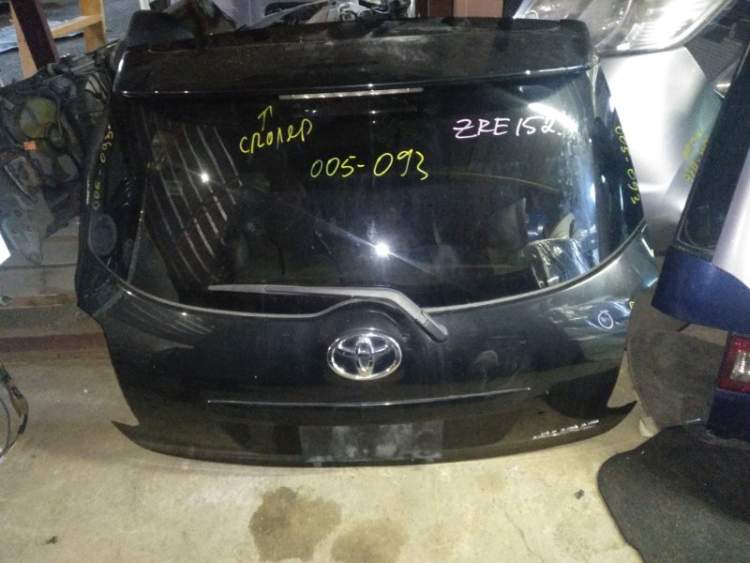 Дверь пятая TOYOTA AURIS ZRE152 (Тойота Аурис) черный