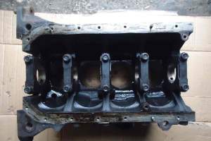 блок двигателя 5AF TOYOTA COROLLA AE91  (Тойота Королла )
