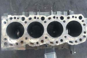 блок двигателя 2L TOYOTA SURF LN130 (Тойота Сюрф )