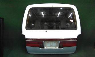 дверь пятая на 2rz-e TOYOTA HIACE rzh101 (Тойота Хайс) белый задняя   
