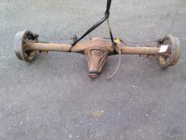 Мост  2L TOYOTA  CROWN LS136  (Тойота  Краун )  зад