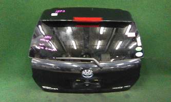 дверь пятая на 1nz-fxe TOYOTA COROLLA FIELDER nke165 (Тойота Королла Филдер) черный задняя   