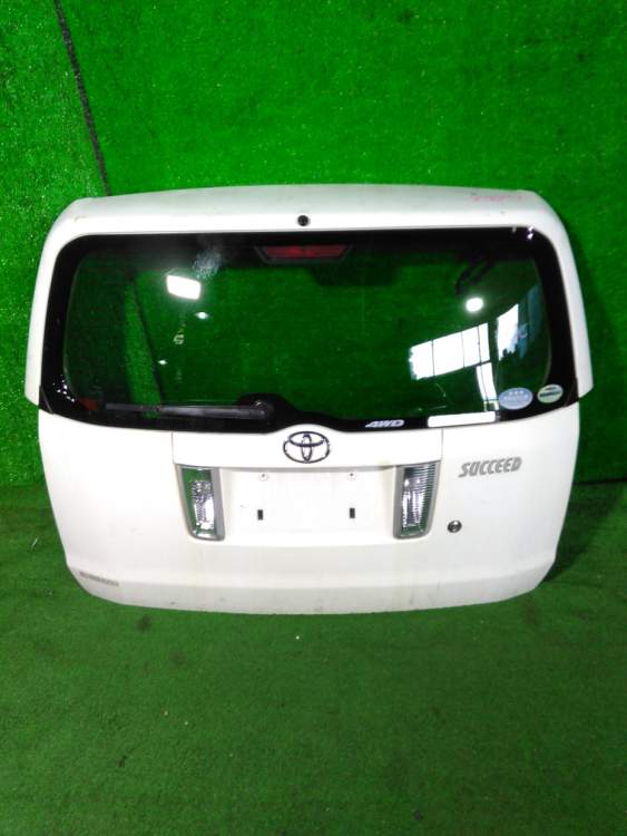 дверь пятая на  TOYOTA  SUCCEED NCP59 (Тойота Саксид ) БЕЛЫЙ     