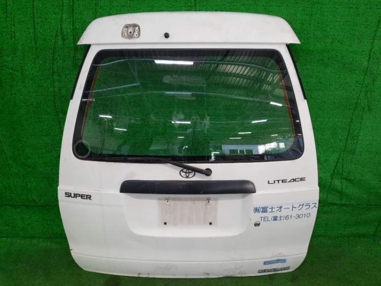 ДВЕРЬ ПЯТАЯ НА TOYOTA LITEACE CR42 БЕЛЫЙ