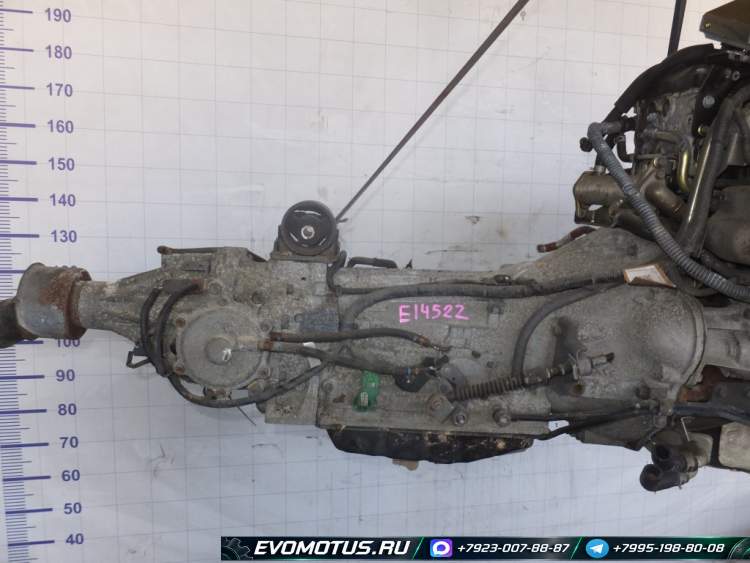 АКПП RE4R01B CA48 на ZD30DD NISSAN CARAVAN VWME25 (ниссан караван)