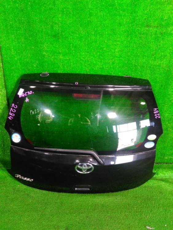 дверь пятая на  TOYOTA PASSO KGC30;NGC30;KGC35;M600S;M601S;M610S (Тойота Пассо) ЧЕРНЫЙ